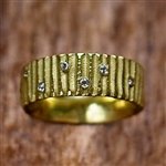 Diamond Studded Gold Ridge Ring